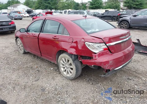 2012 Chrysler 200 Touring z USA, uszkodzony, nr VIN 1C3CCBBB3CN299977